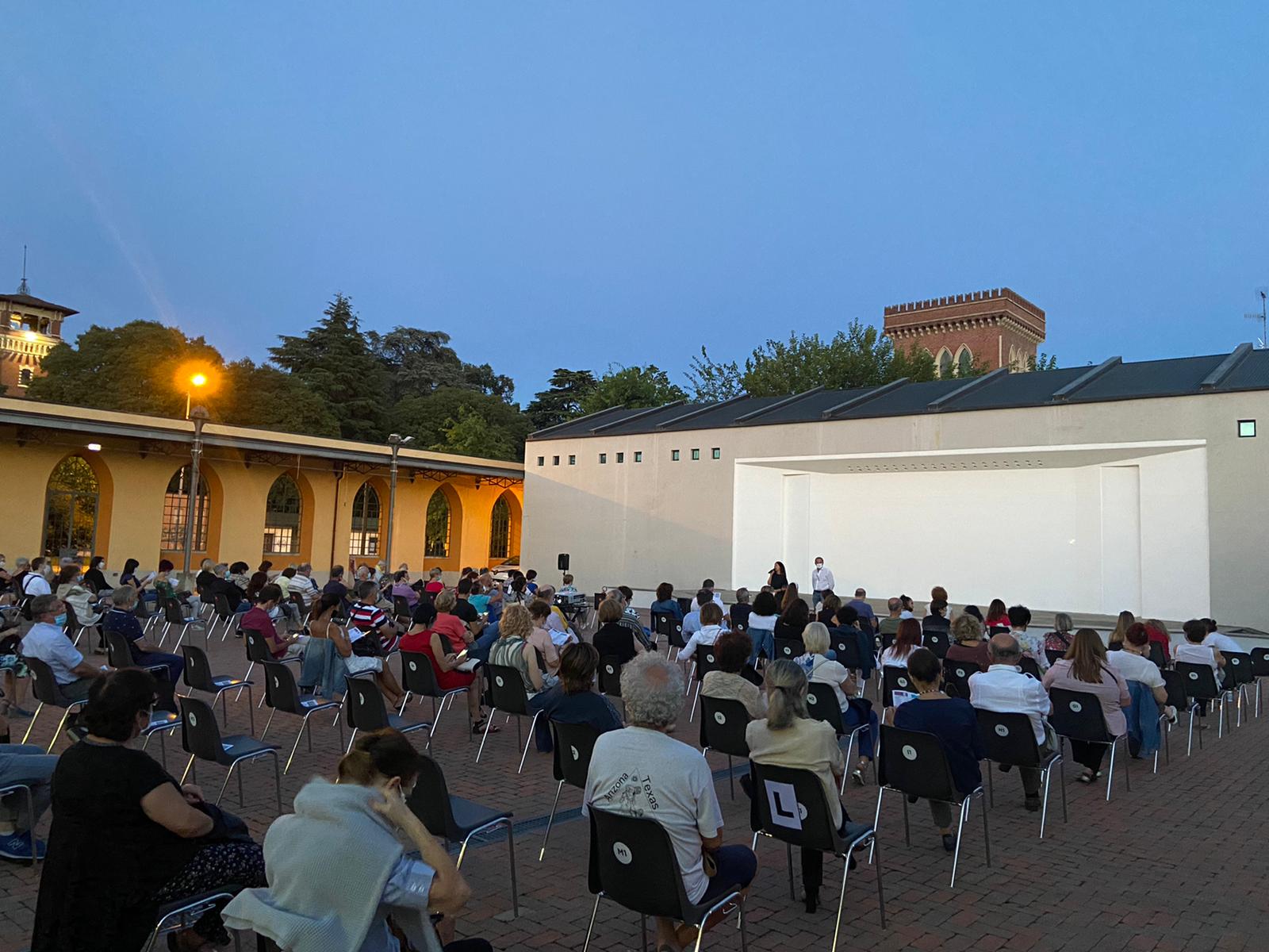 foto proiezione Museo del Tessile